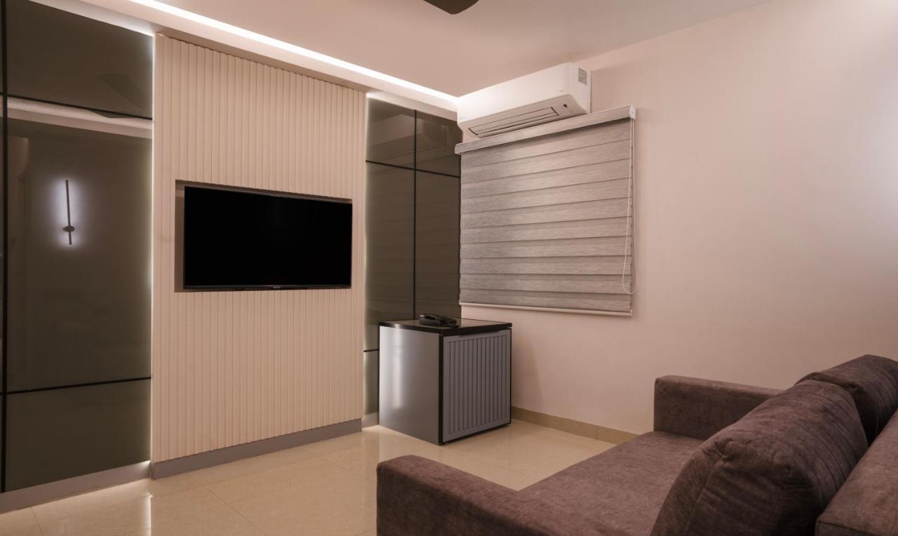 Treebo Premium D Consulate Hotell Hyderabad Eksteriør bilde